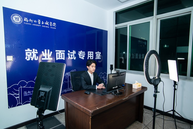 LCS_5810.jpg LCS_5810.jpg