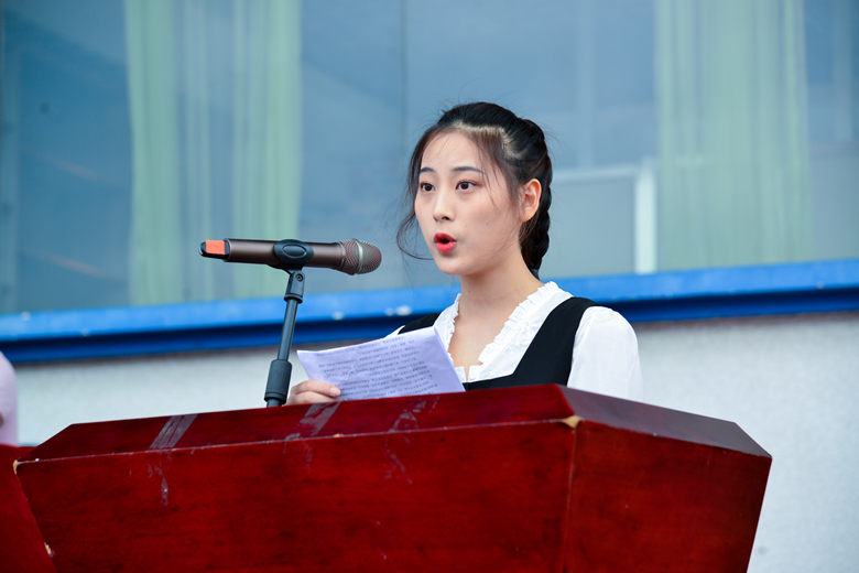 d8a_5547_副本.jpg d8a_5547_副本.jpg