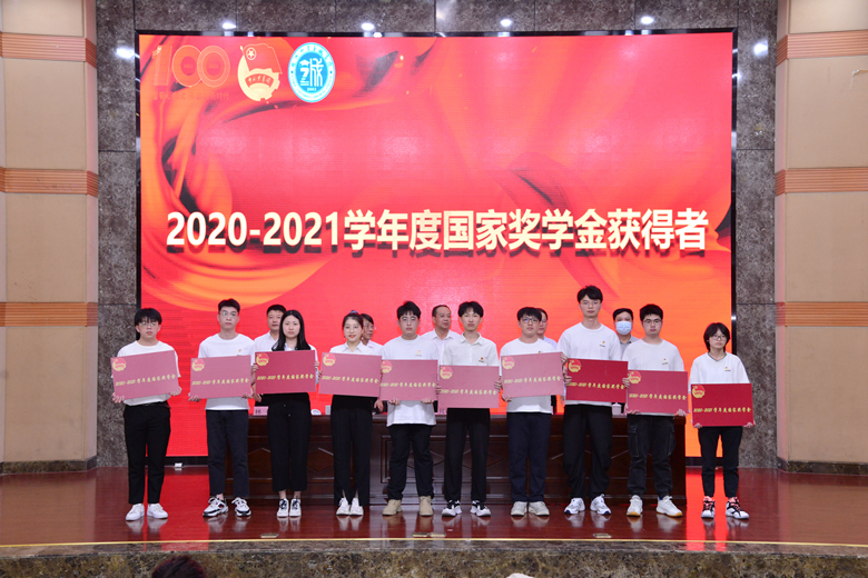 DSC_2700++_副本.jpg DSC_2700++_副本.jpg